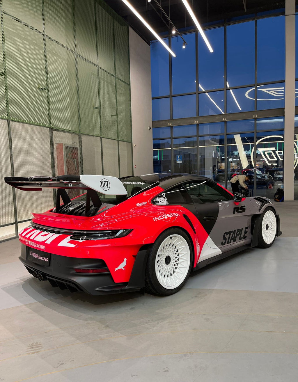 PIGEON X IZTK GT3RS TEE